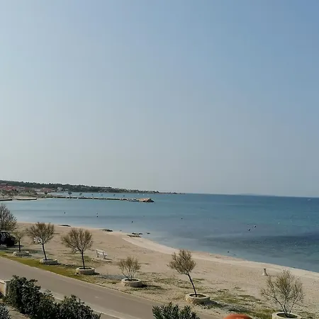 Prestiz Na Poschodi * Vir