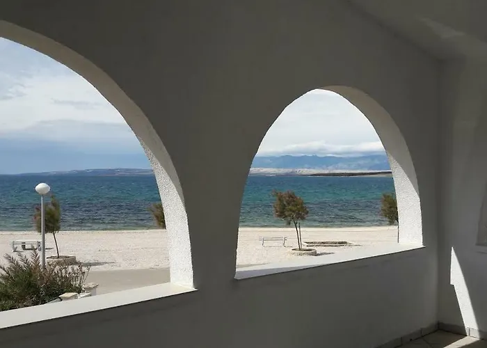 Prestiz Na Poschodi Apartment Vir